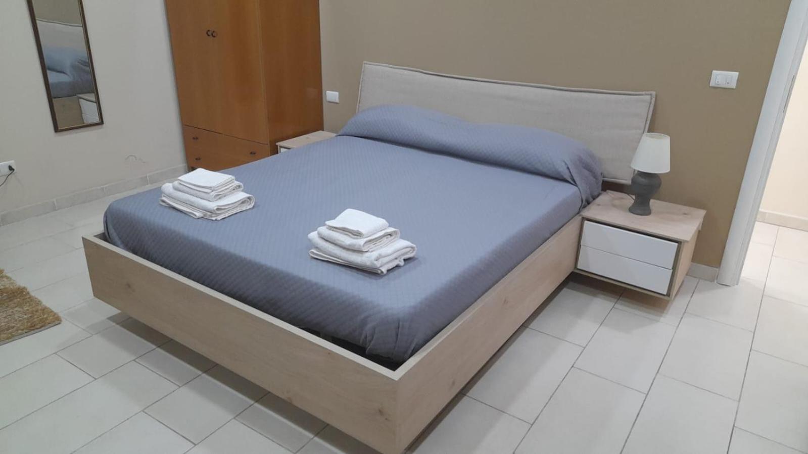 76 Avenue Suites Wi-Fi - Shuttle Ρέτζιο ντι Καλάμπρια Εξωτερικό φωτογραφία